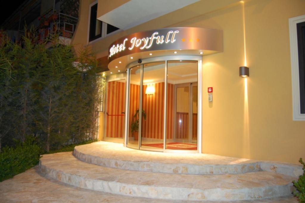 Hotel Joyfull Наполи Екстериор снимка
